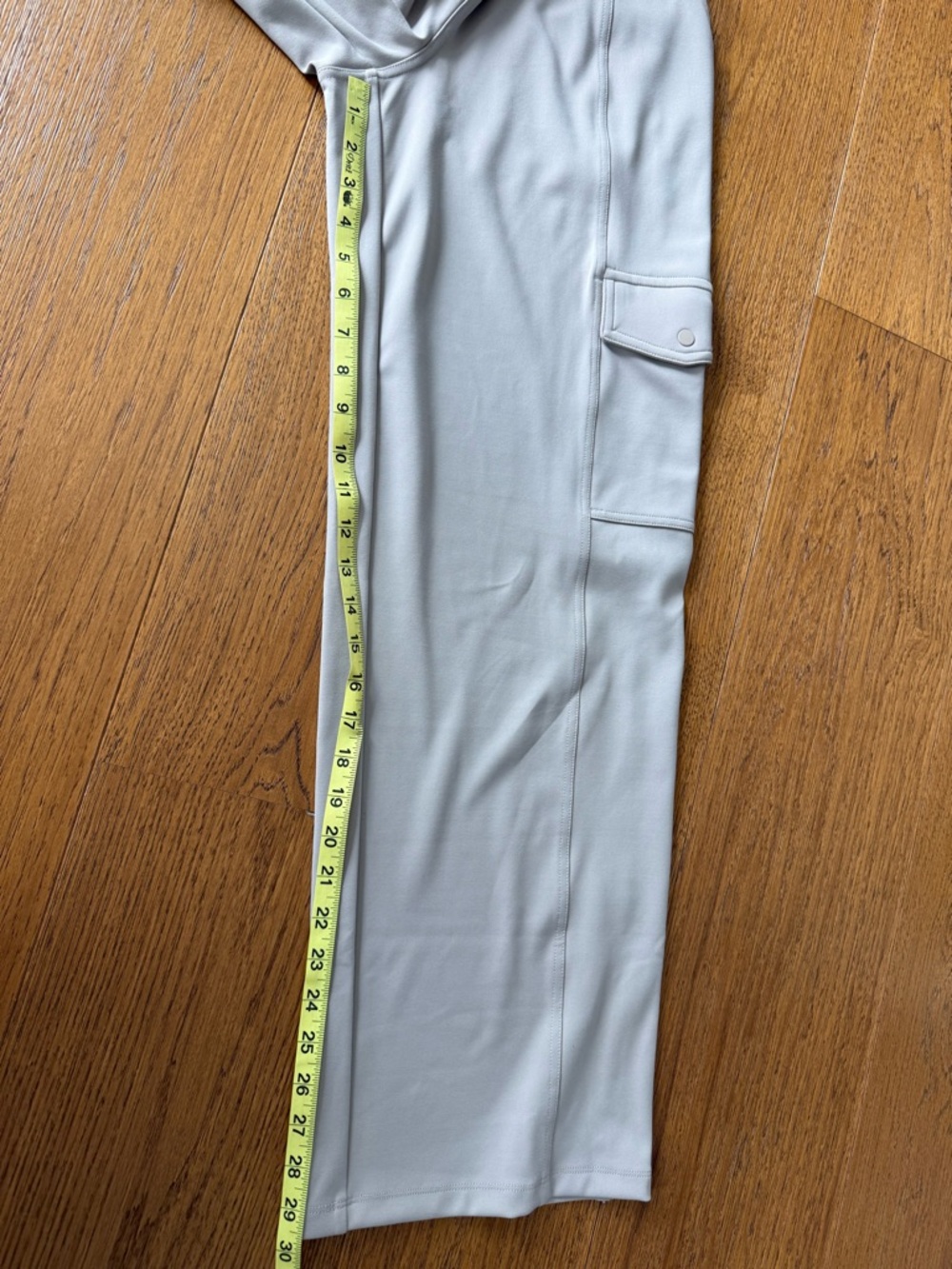 Athleta Venice Cargo Wide Leg Cargo Pants in Light Tan - Picture 10 of 10